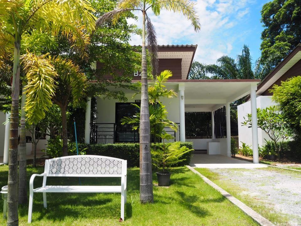 B.M.P Resort Khao Lak Exterior photo